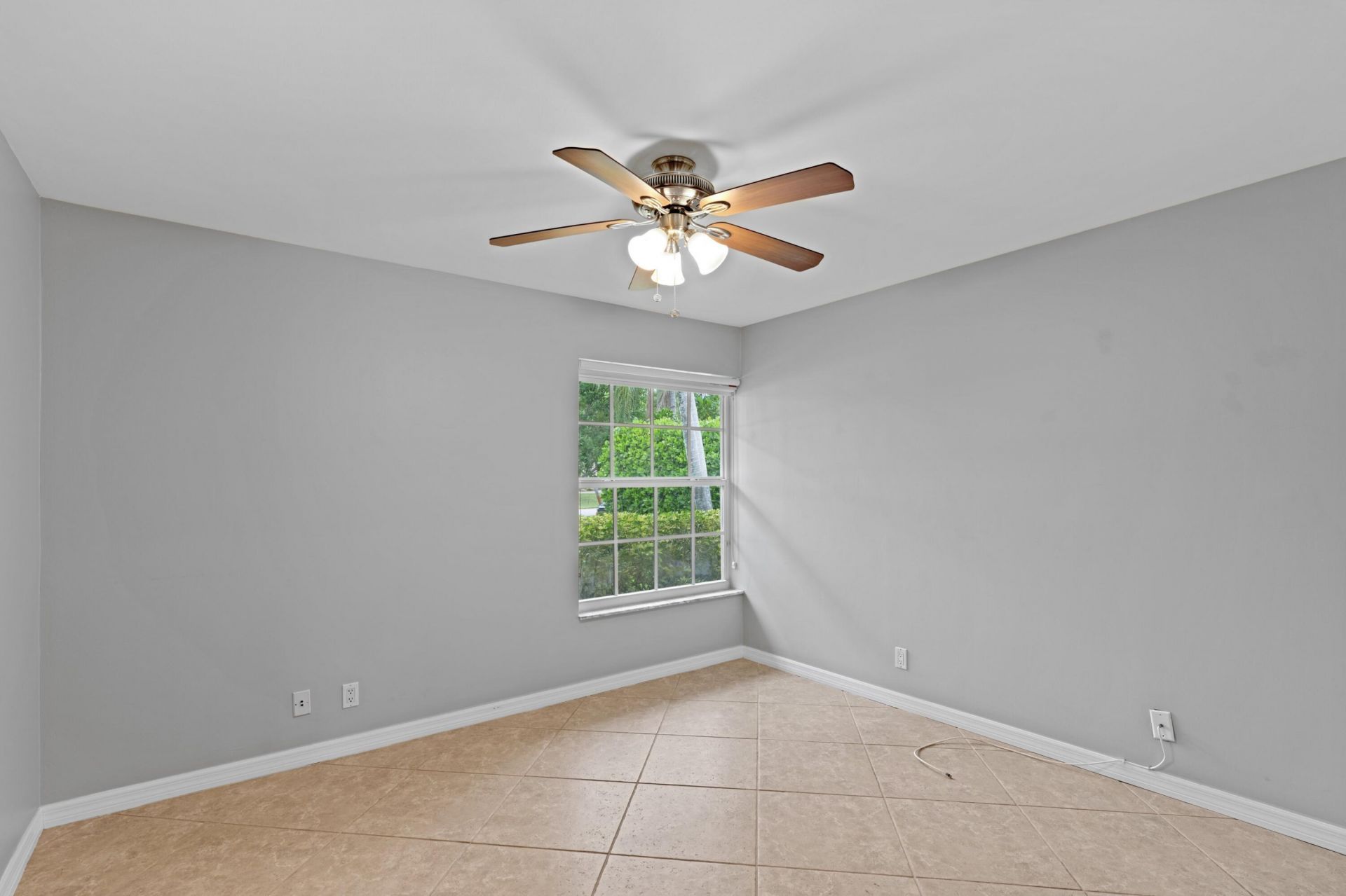 925 Foxpointe Circle, Delray Beach, FL 33445 Photo