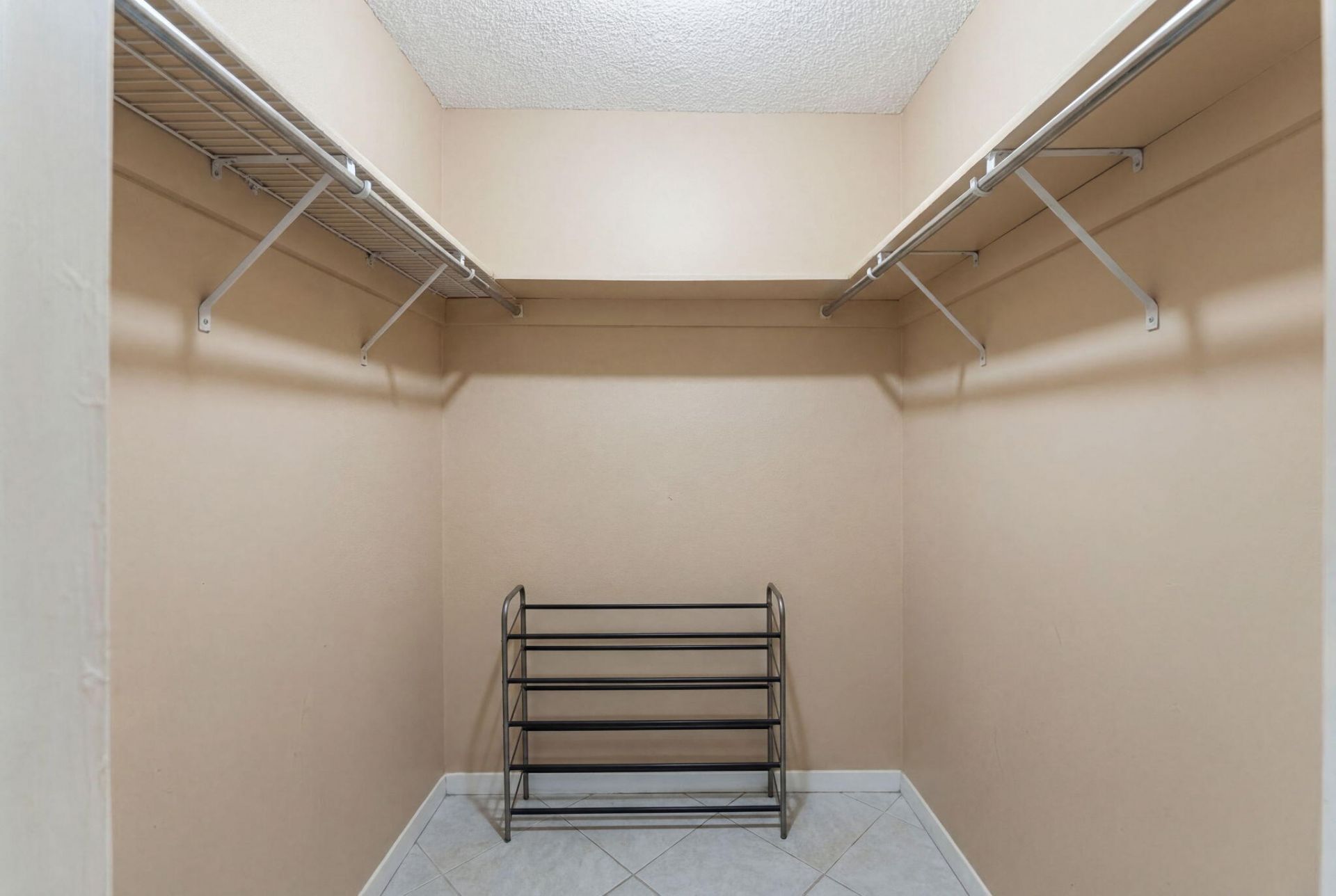 1725 W 60th St, Unit F126, Hialeah, FL 33012 Photo