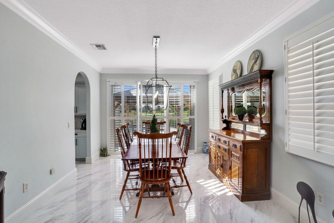 2176 Bellcrest Circle, Royal Palm Beach, FL 33411 Photo