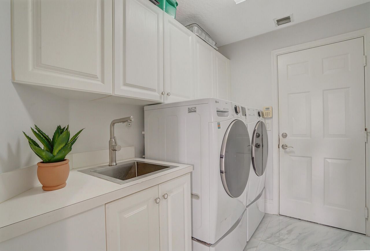 2176 Bellcrest Circle, Royal Palm Beach, FL 33411 Photo