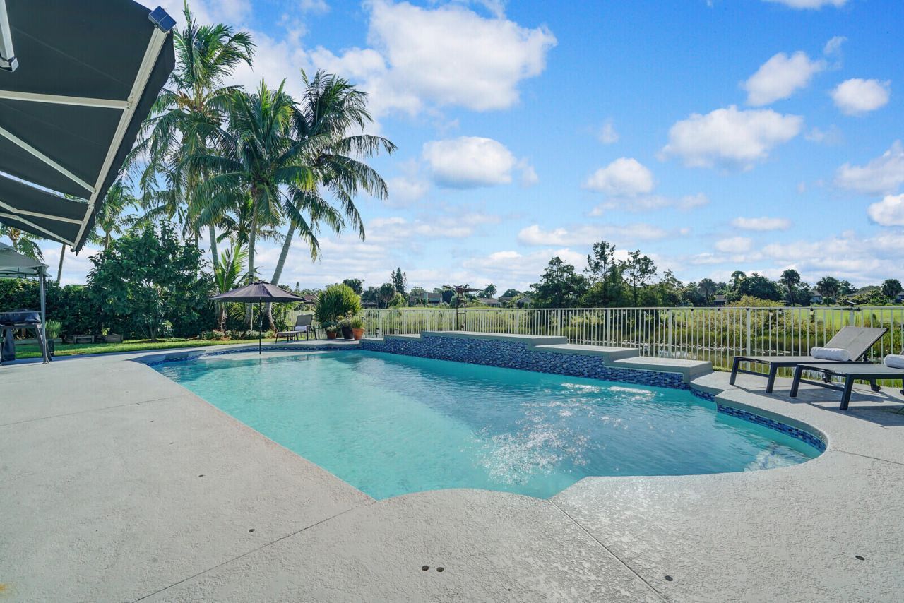 2176 Bellcrest Circle, Royal Palm Beach, FL 33411 Photo