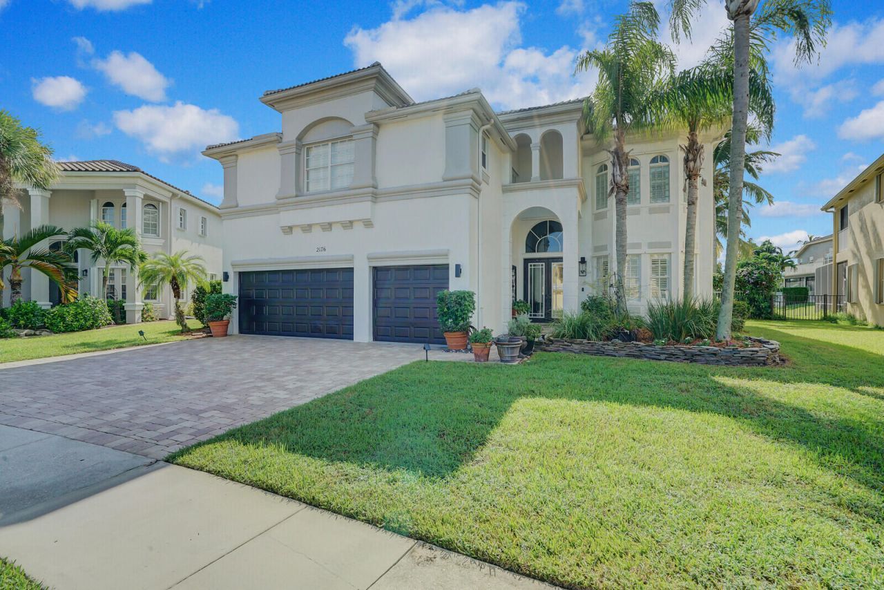 2176 Bellcrest Circle, Royal Palm Beach, FL 33411 Photo