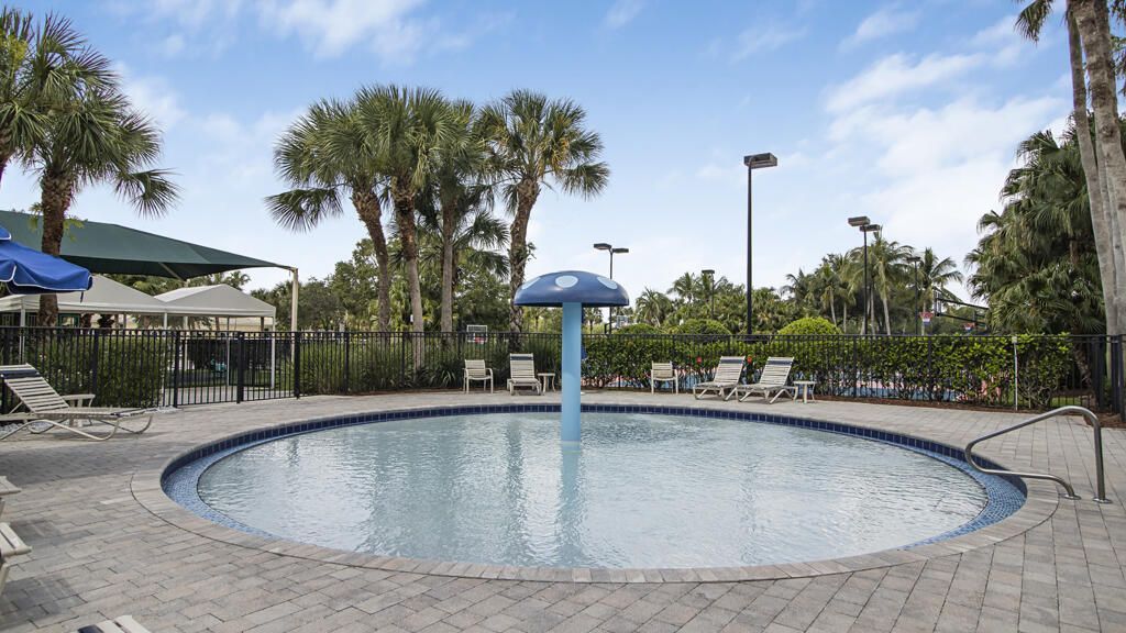 2176 Bellcrest Circle, Royal Palm Beach, FL 33411 Photo