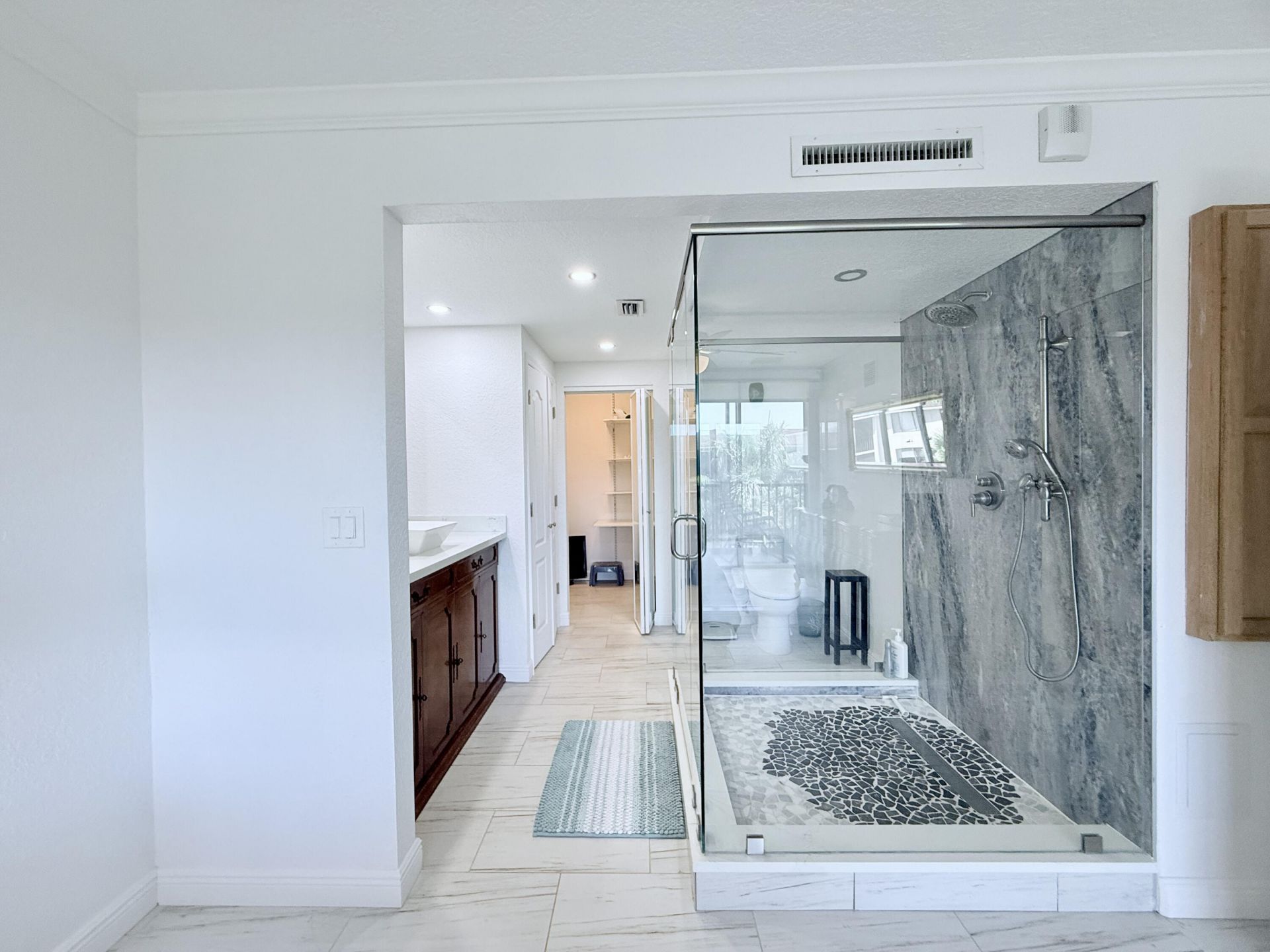 2424 N Federal Highway, Unit 407, Boynton Beach, FL 33435 Photo