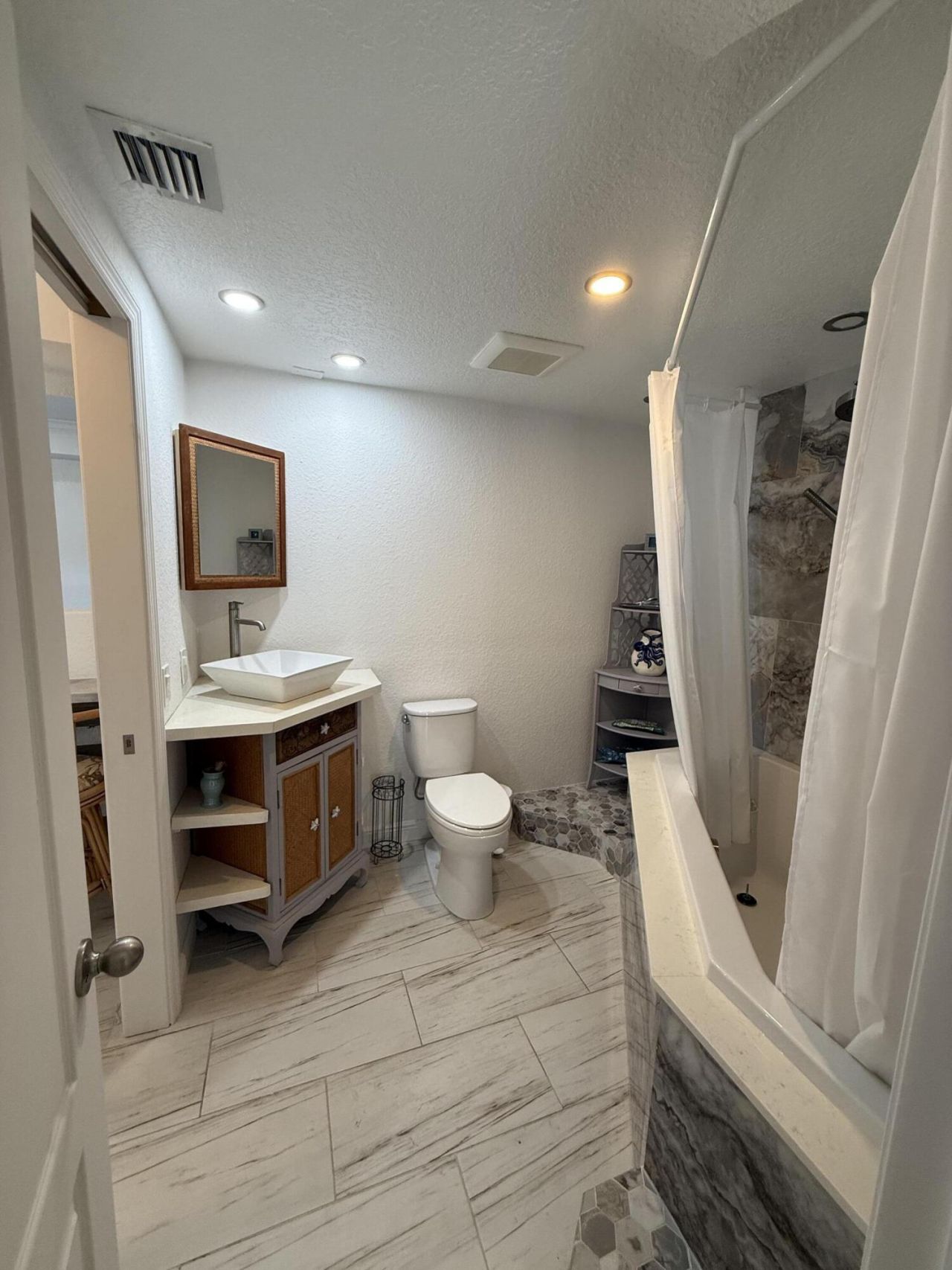 2424 N Federal Highway, Unit 407, Boynton Beach, FL 33435 Photo