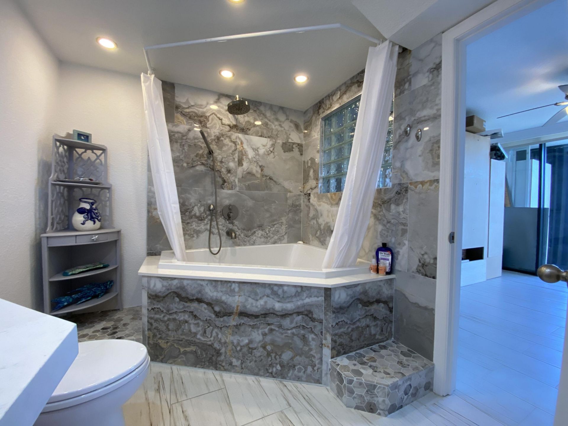 2424 N Federal Highway, Unit 407, Boynton Beach, FL 33435 Photo