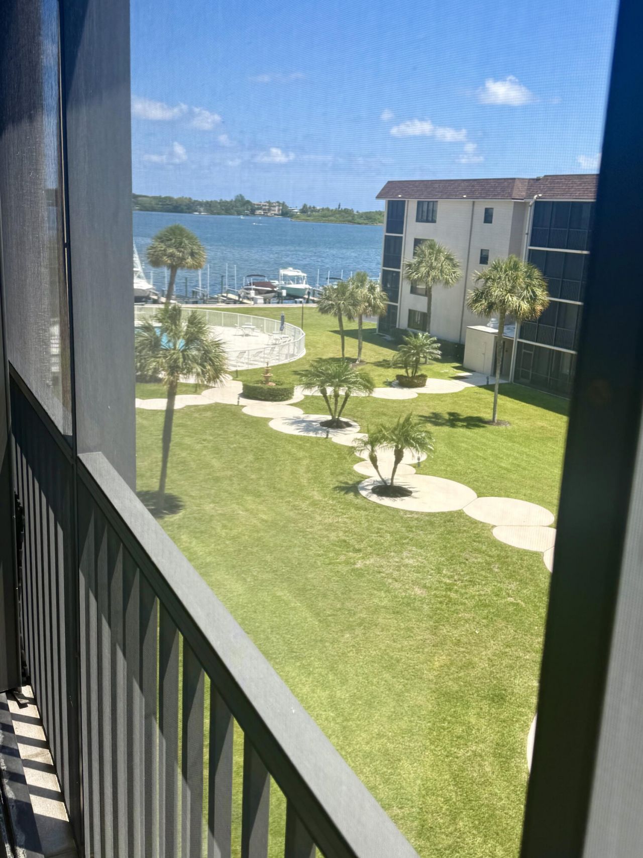 2424 N Federal Highway, Unit 407, Boynton Beach, FL 33435 Photo