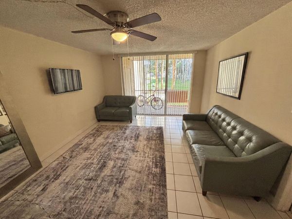 3121 NW 47th Terrace, Unit 107, Lauderdale Lakes, FL 33319
