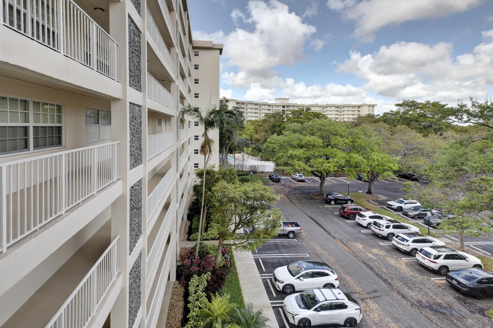 3520 Oaks Way, Unit 510, Pompano Beach, FL 33069 Photo