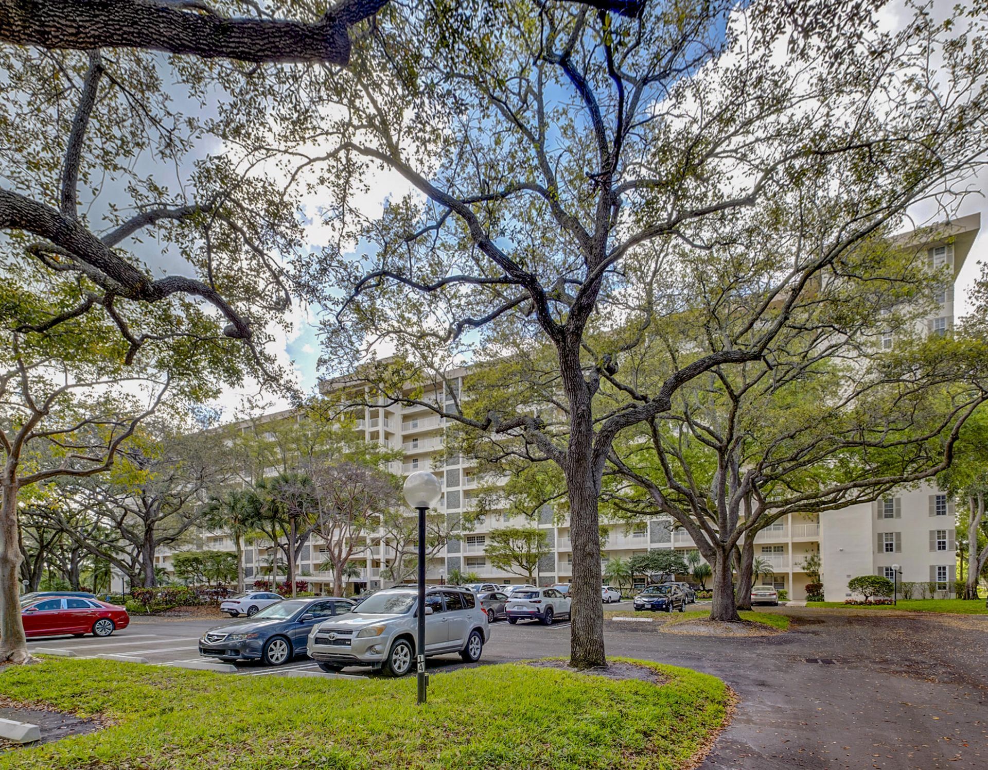 3520 Oaks Way, Unit 510, Pompano Beach, FL 33069 Photo