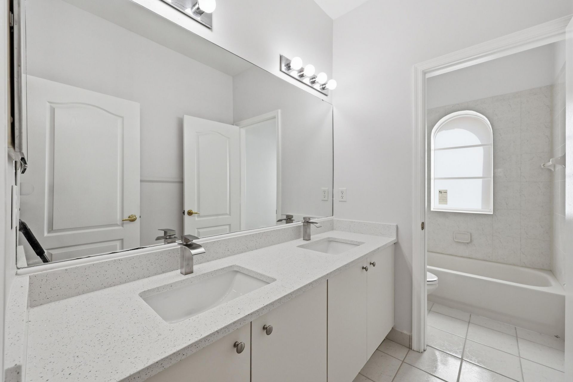 5601 Spanish River Road, Fort Pierce, FL 34951 Photo