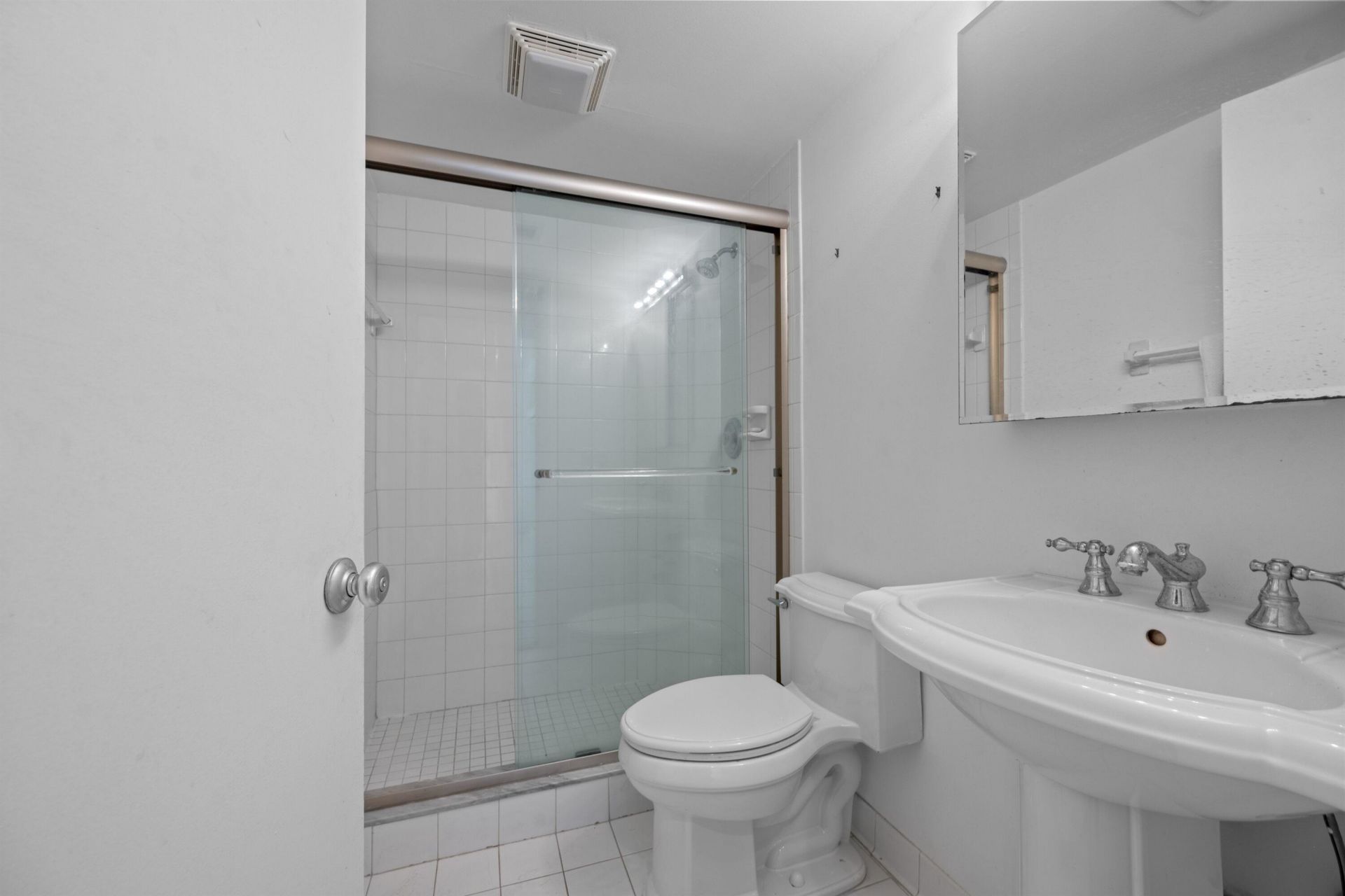 401 Peruvian, Unit 1010, Palm Beach, FL 33480 Photo