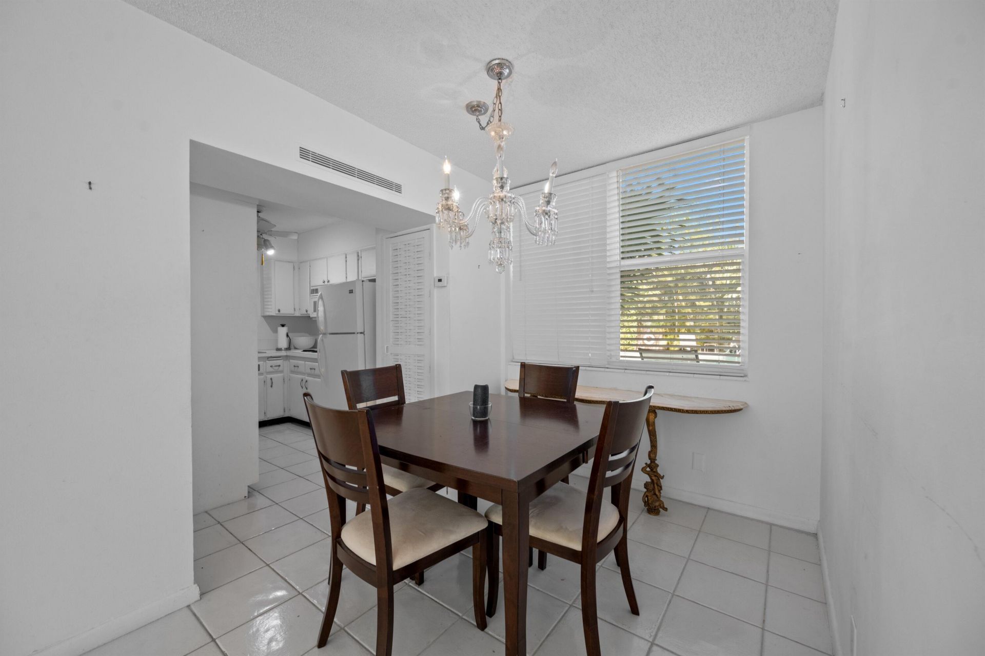 401 Peruvian, Unit 1010, Palm Beach, FL 33480 Photo