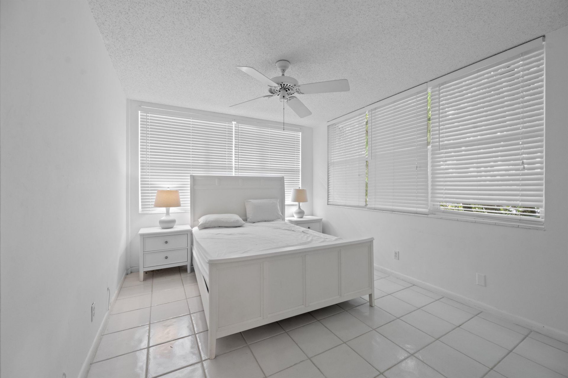 401 Peruvian, Unit 1010, Palm Beach, FL 33480 Photo