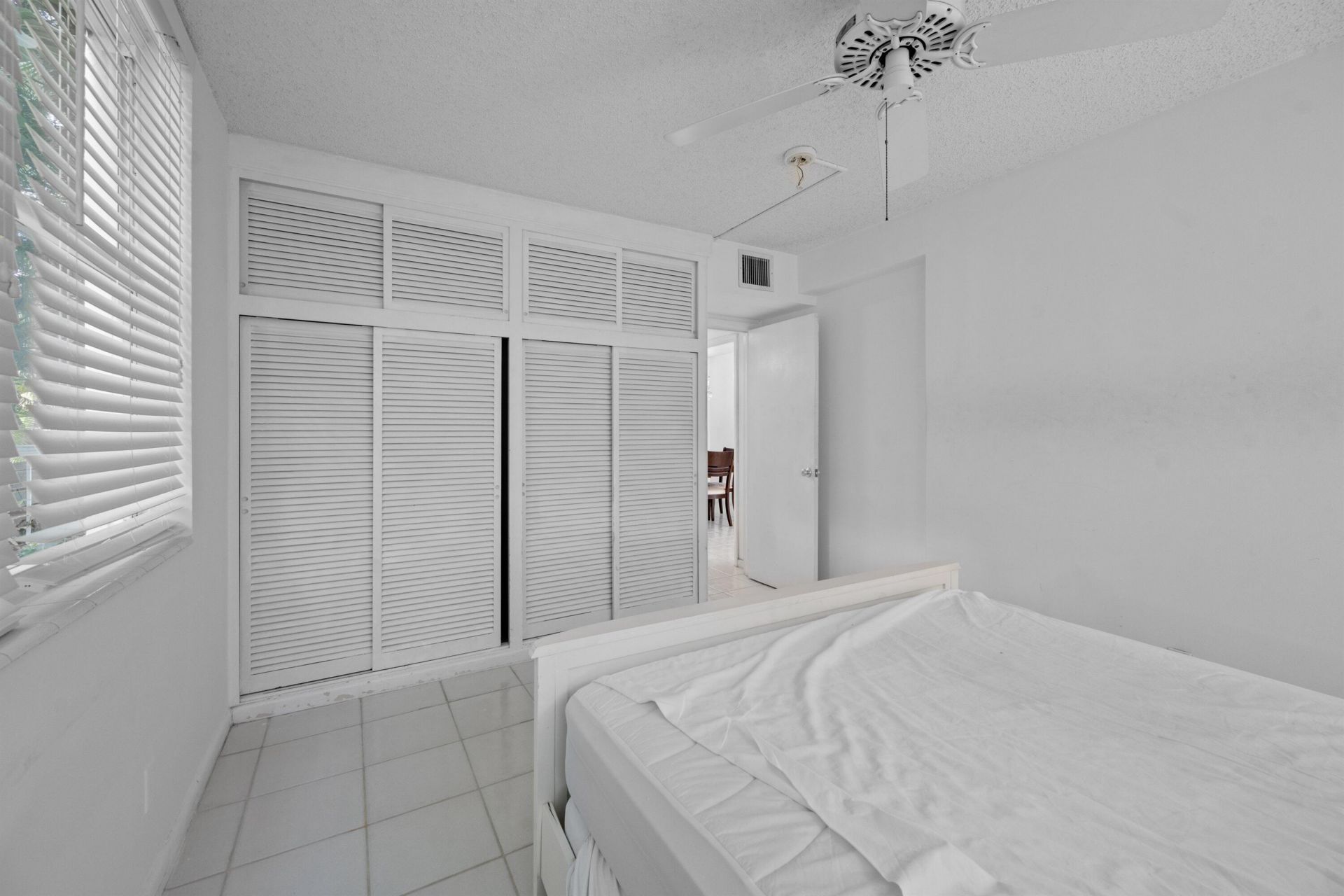 401 Peruvian, Unit 1010, Palm Beach, FL 33480 Photo