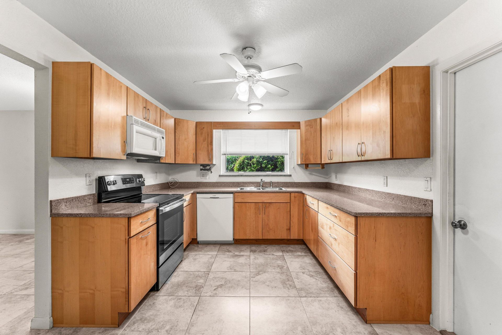 1000 SW 127th Terrace, Davie, FL 33325 Photo