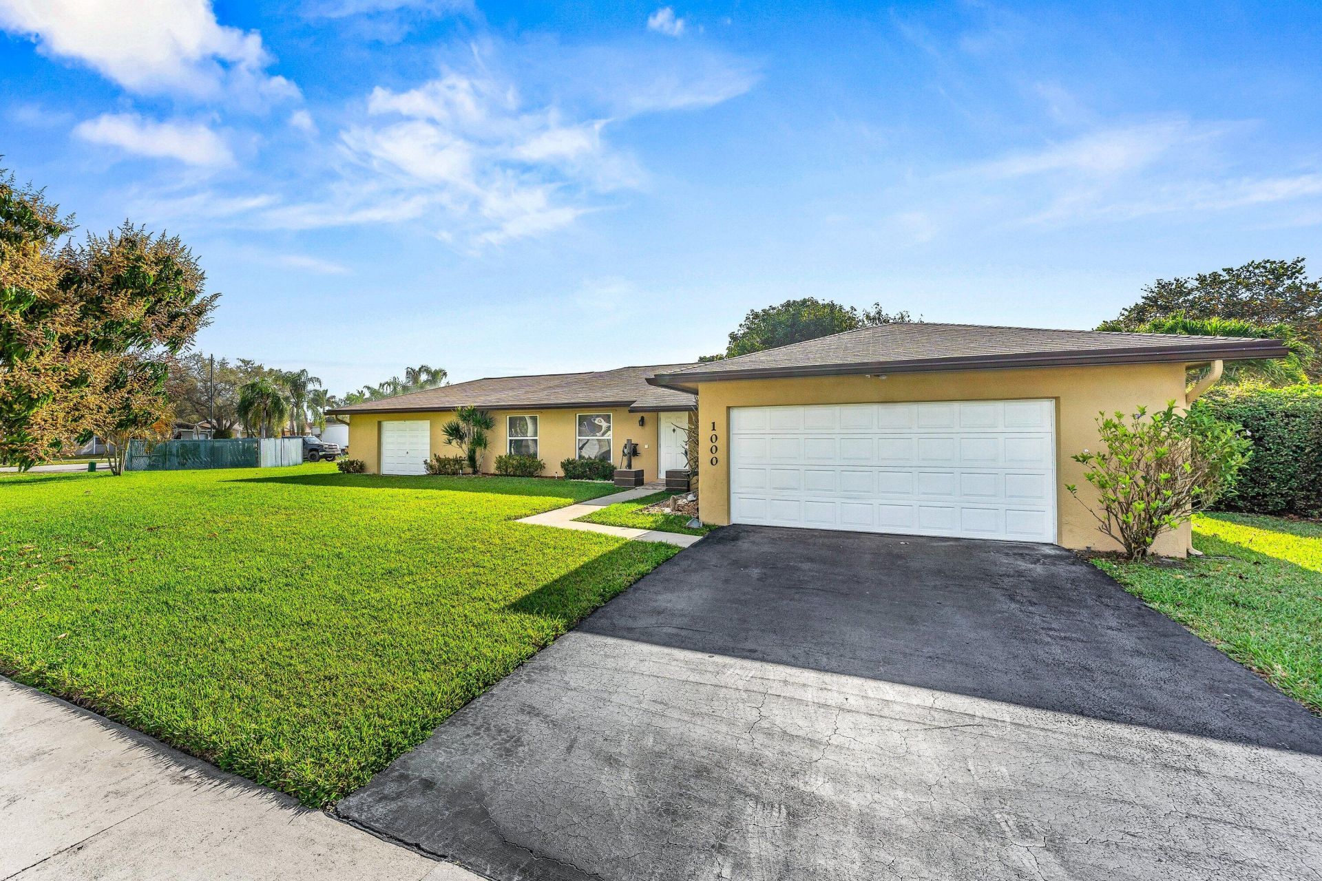 1000 SW 127th Terrace, Davie, FL 33325 Photo