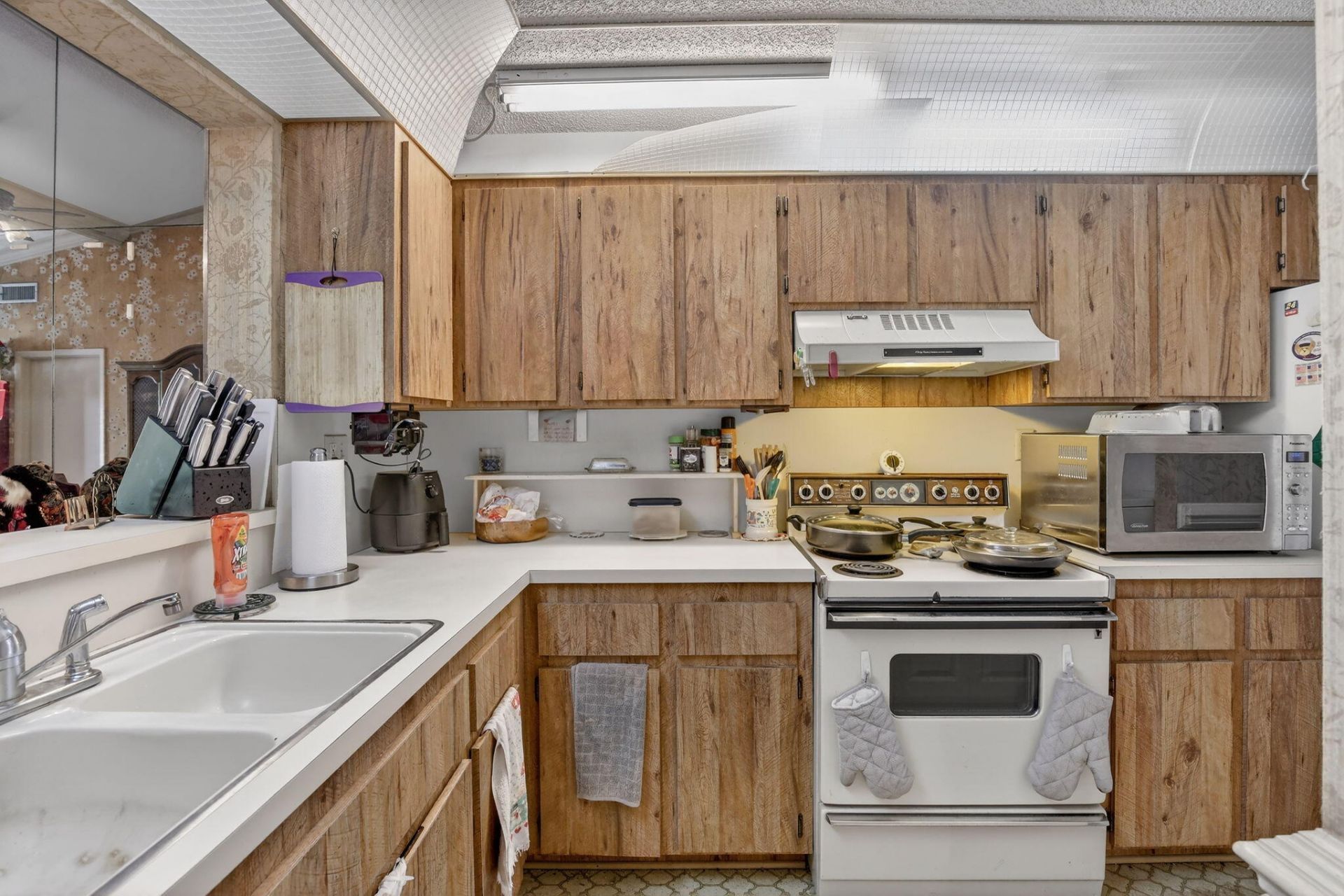 8957 NW 44th Court, Sunrise, FL 33351 Photo