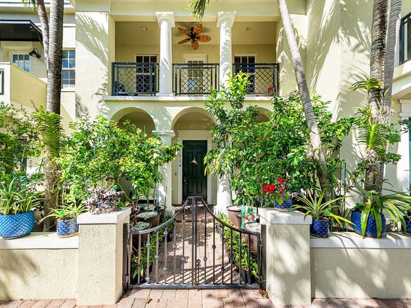 704 NW 83rd Place, Boca Raton, FL 33487