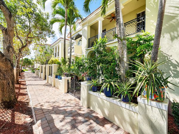 704 NW 83rd Place, Boca Raton, FL 33487