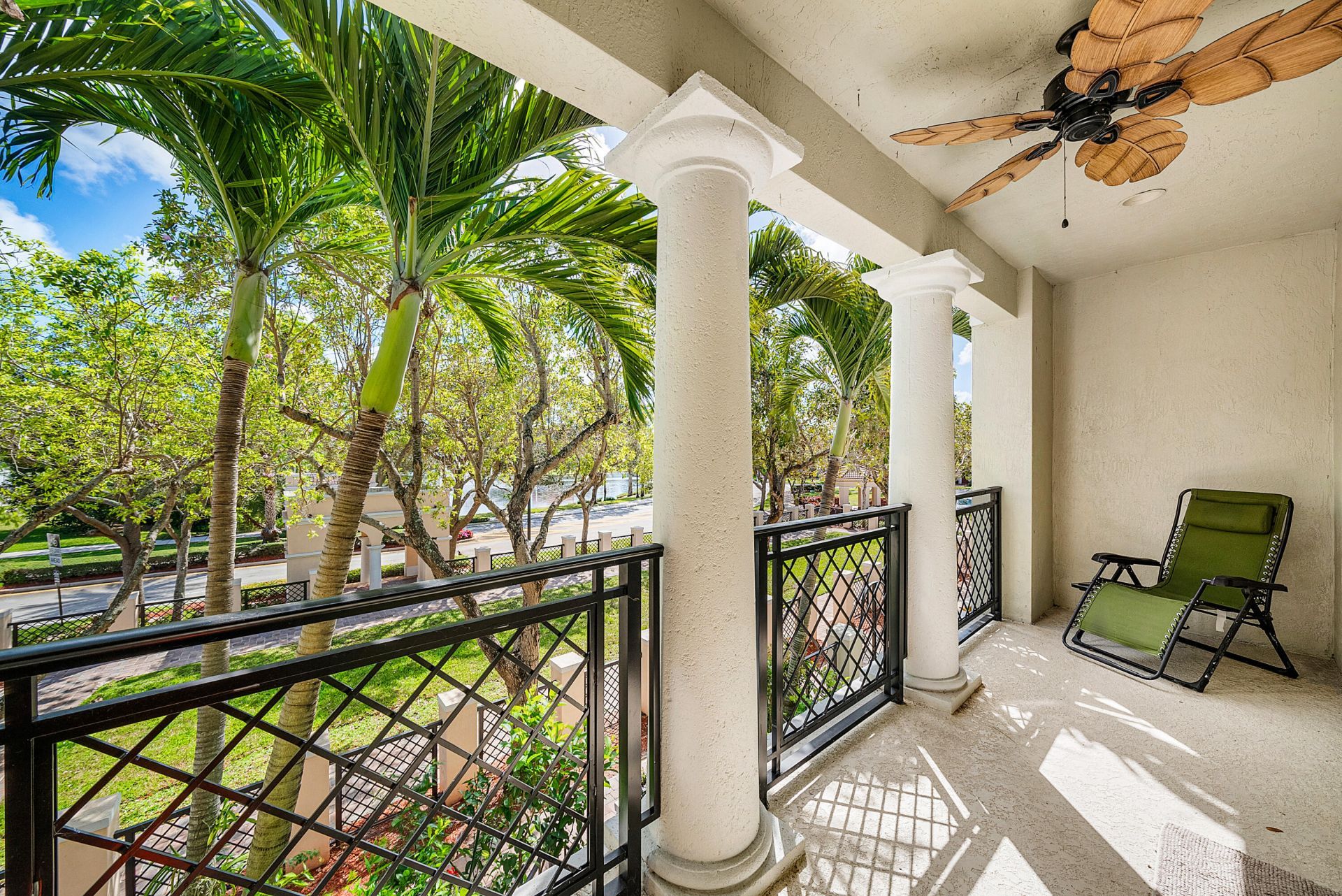 704 NW 83rd Place, Boca Raton, FL 33487 Photo