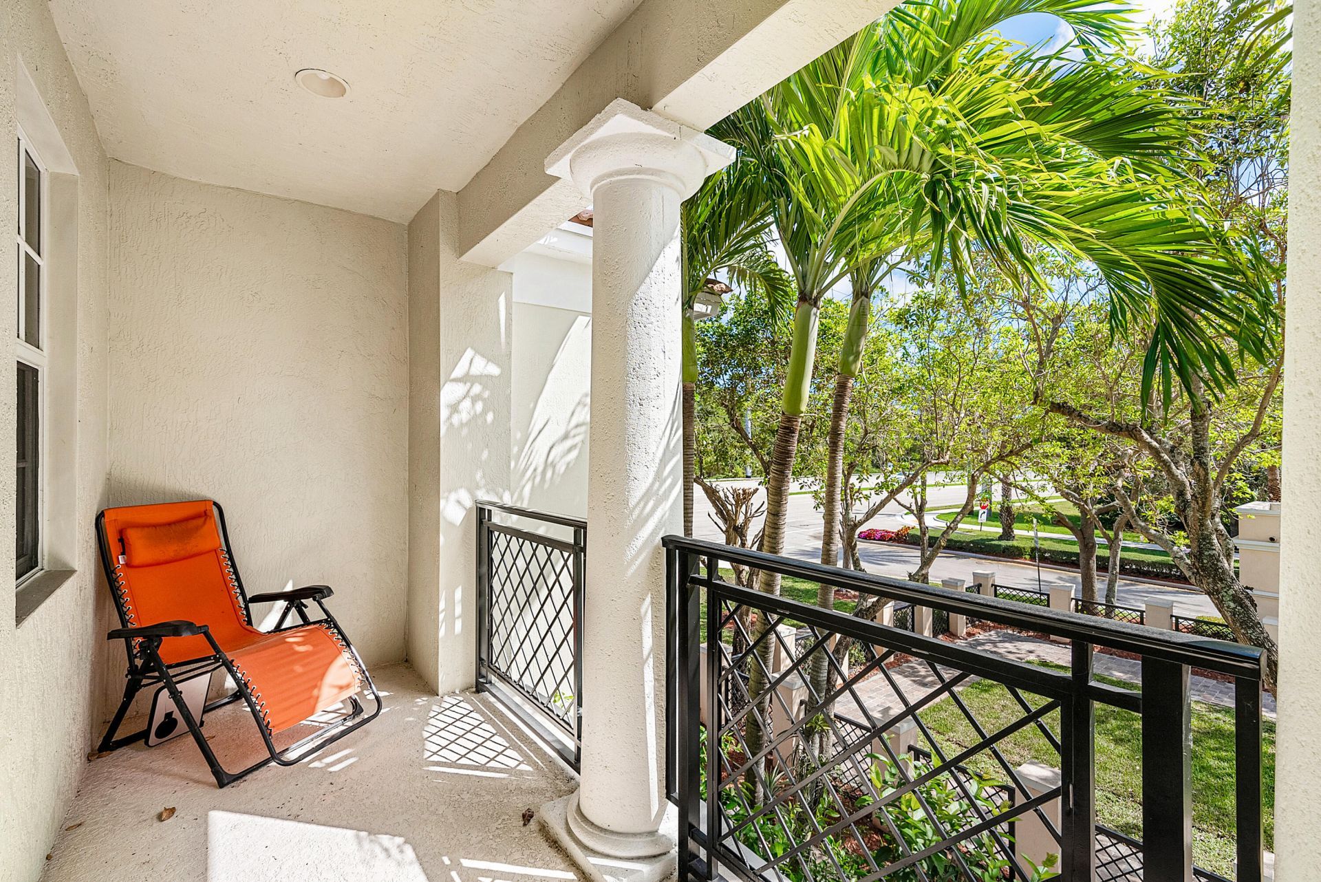 704 NW 83rd Place, Boca Raton, FL 33487 Photo