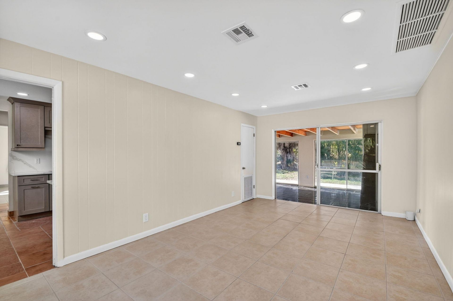 371 W 34th, Riviera Beach, FL 33404 Photo