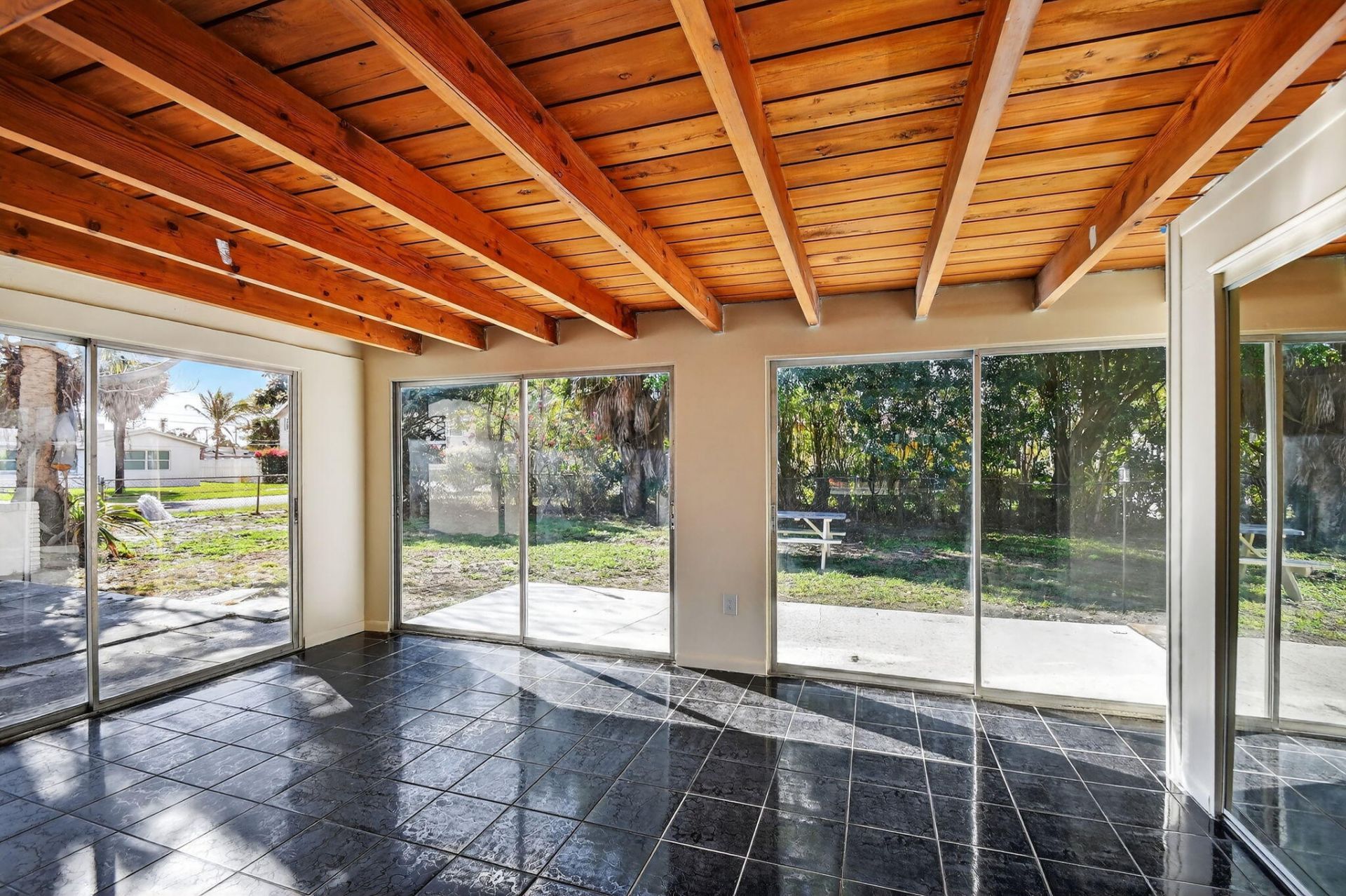 371 W 34th Street, Riviera Beach, FL 33404 Photo