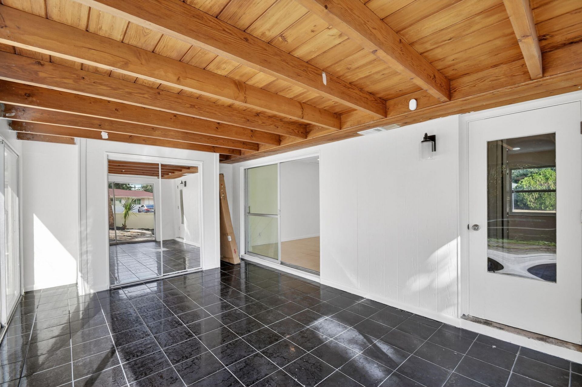 371 W 34th, Riviera Beach, FL 33404 Photo