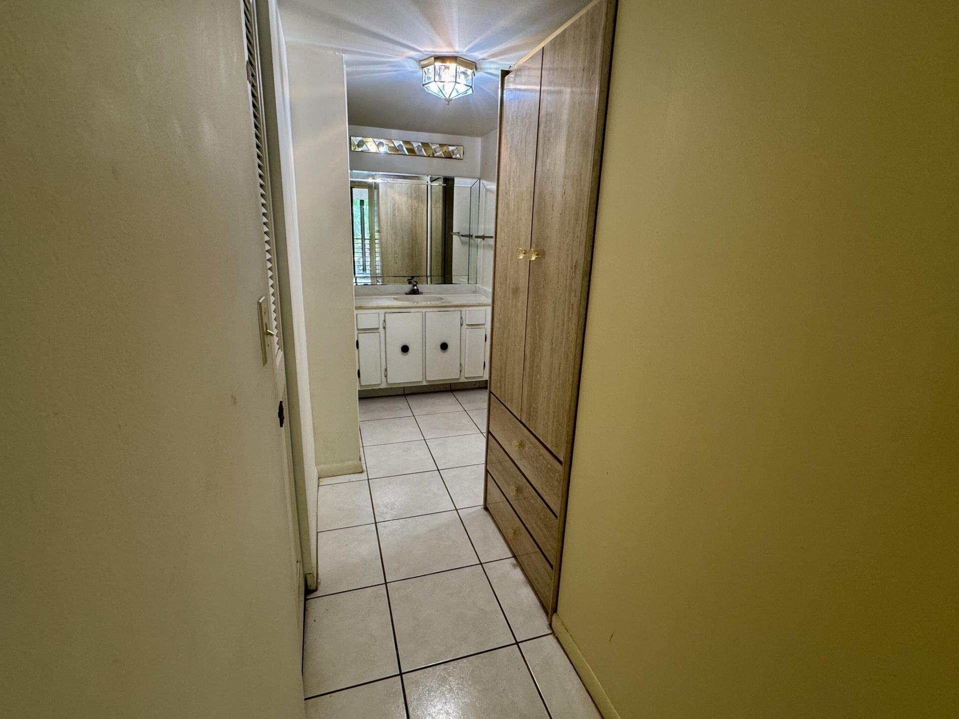 8050 W Mcnab Road, Unit 320, Tamarac, FL 33321 Photo