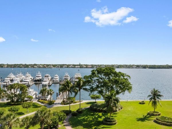 136 Lakeshore Dr, Unit 711, North Palm Beach, FL 33408