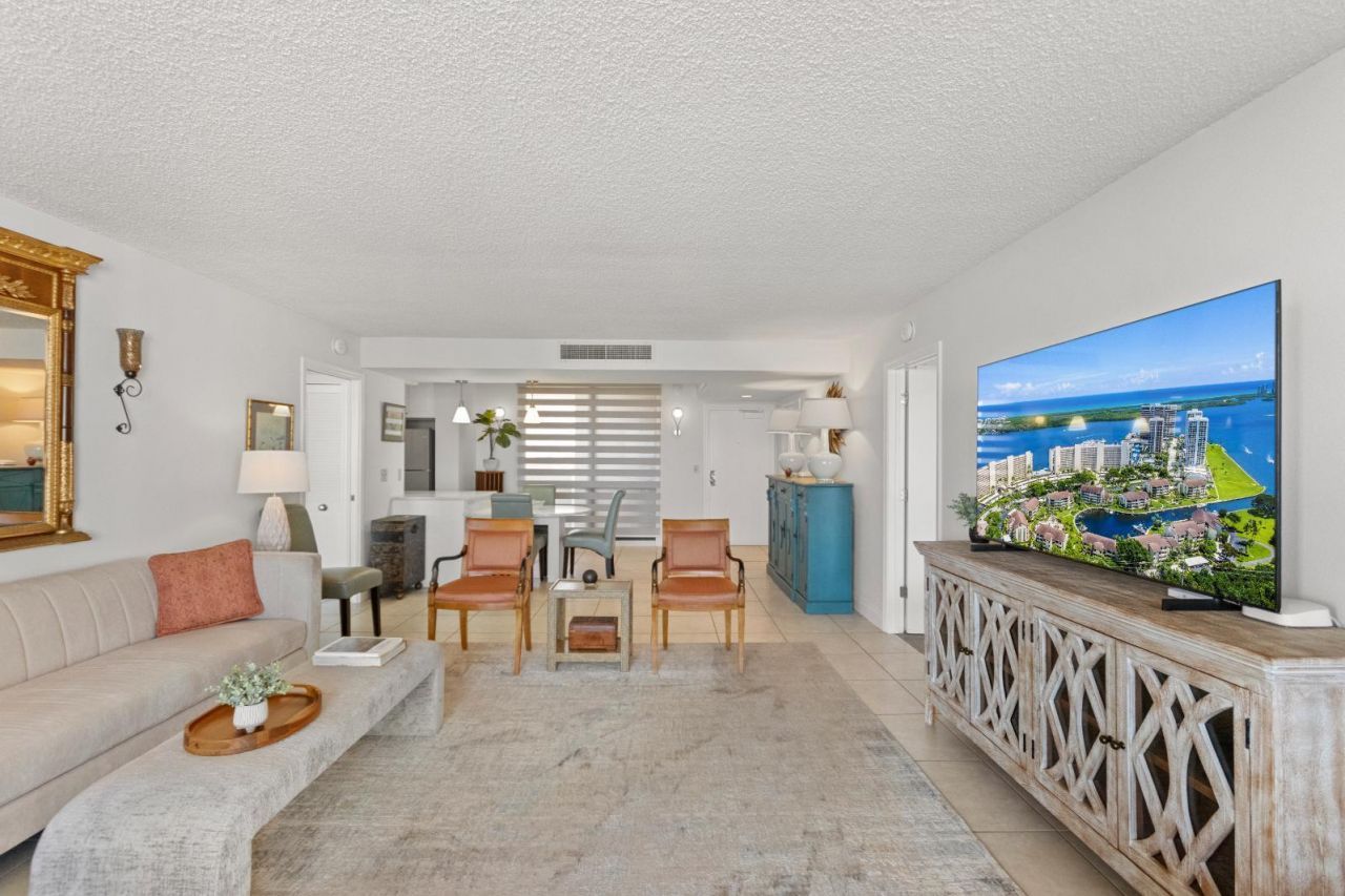 136 Lakeshore Drive, Unit 711, North Palm Beach, FL 33408 Photo