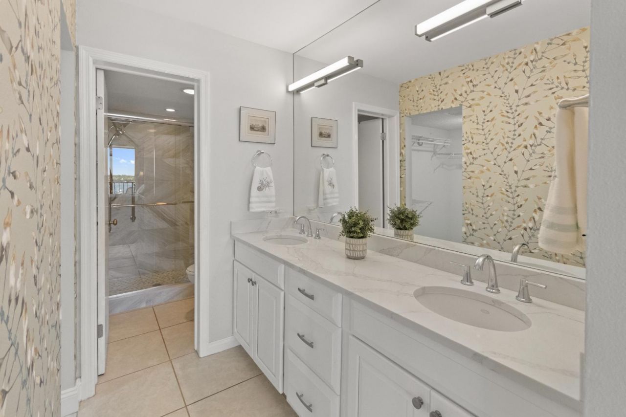 136 Lakeshore Drive, Unit 711, North Palm Beach, FL 33408 Photo