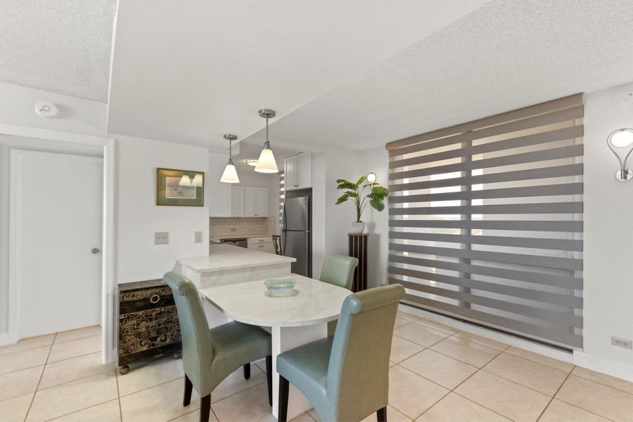 136 Lakeshore Drive, Unit 711, North Palm Beach, FL 33408 Photo