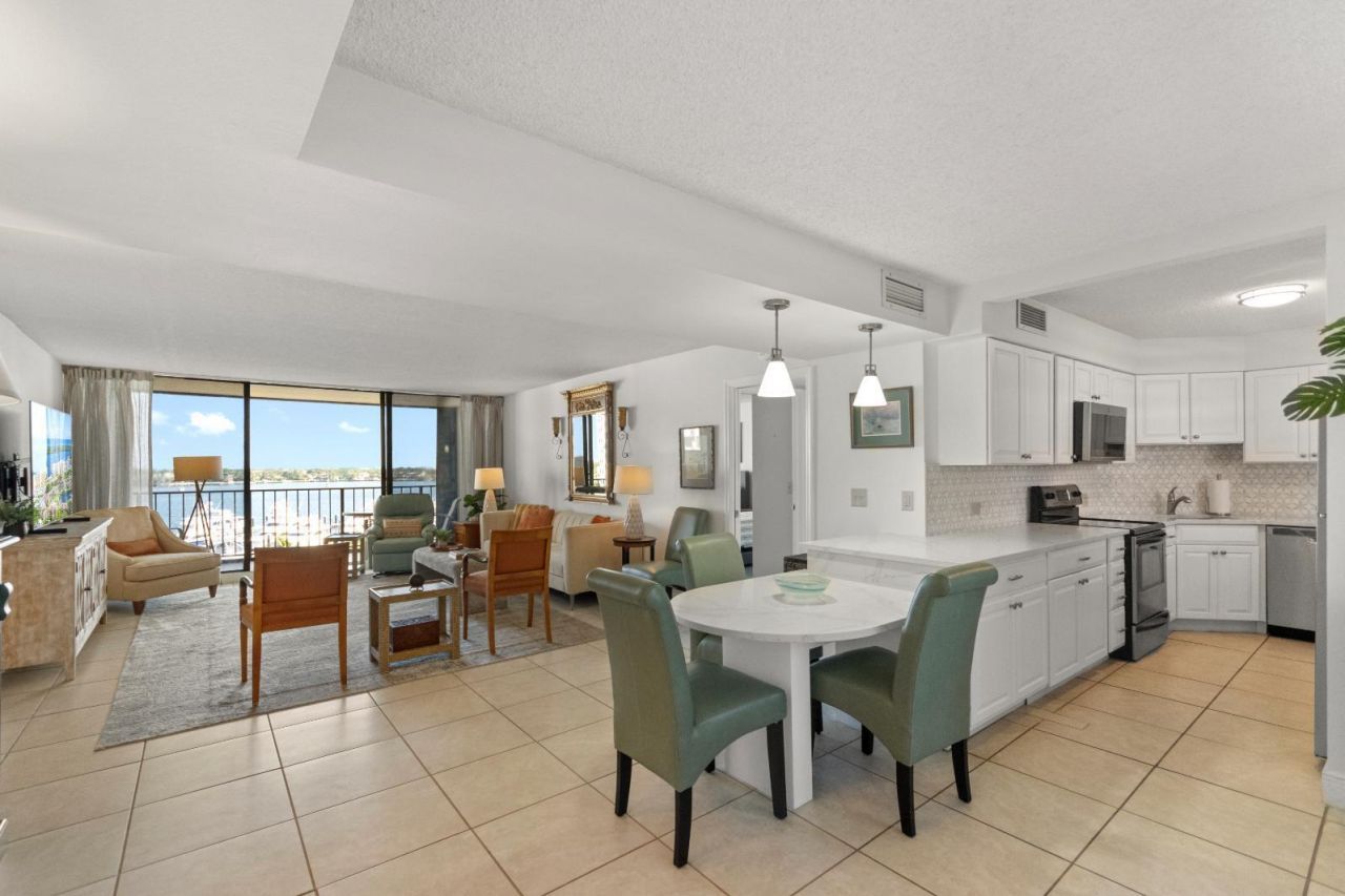 136 Lakeshore Drive, Unit 711, North Palm Beach, FL 33408 Photo
