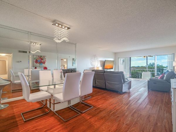 3930 Inverrary Blvd, Unit 703, Lauderhill, FL 33319