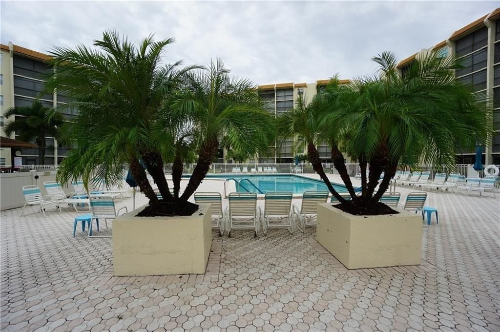 3930 Inverrary Boulevard, Unit 703-d, Lauderhill, FL 33319 Photo
