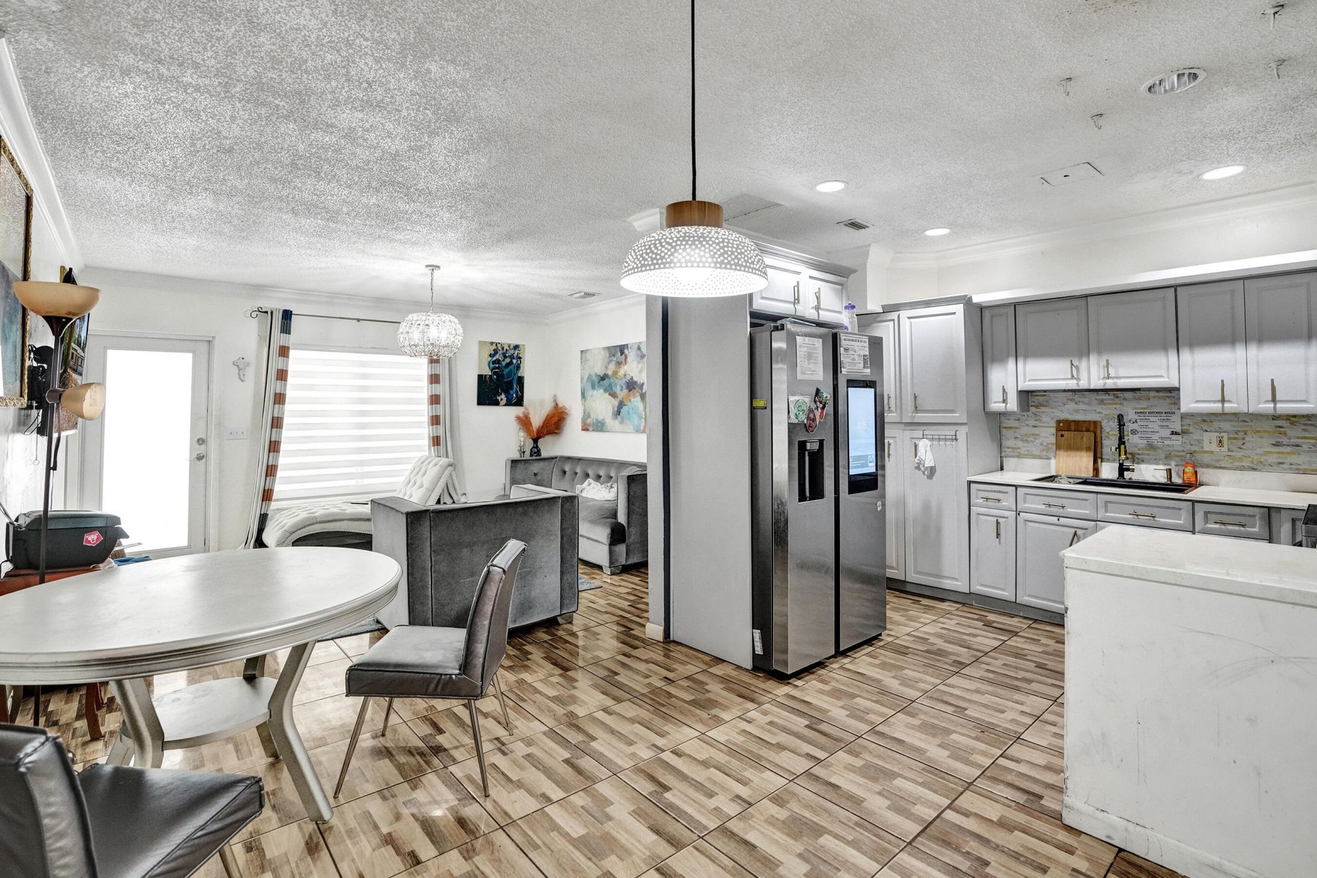 640 NE 160th St, Miami, FL 33162 Photo