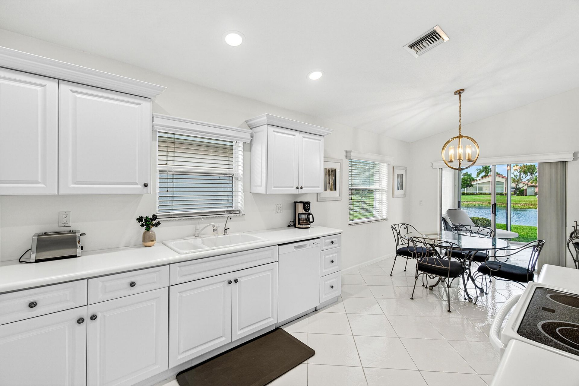 6594 Sun River Road, Boynton Beach, FL 33437 Photo