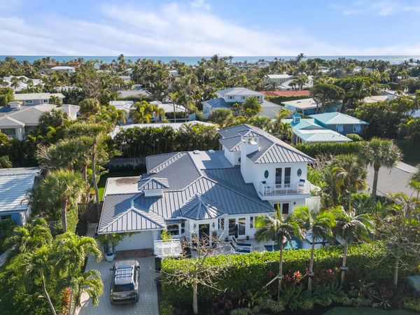 122 Lighthouse Drive, Jupiter Inlet Colony, FL 33469