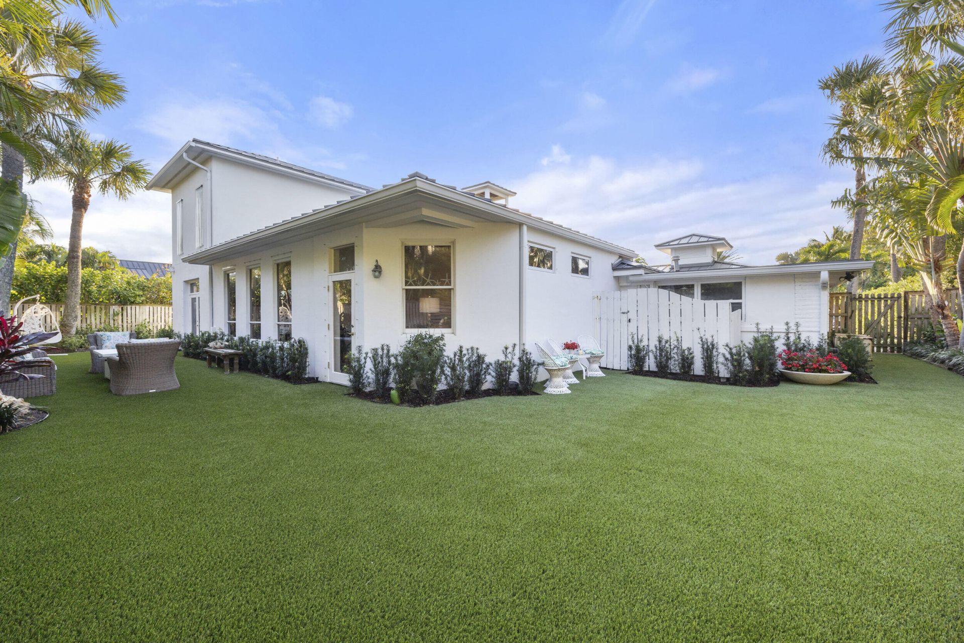 122 Lighthouse Drive, Jupiter Inlet Colony, FL 33469 Photo