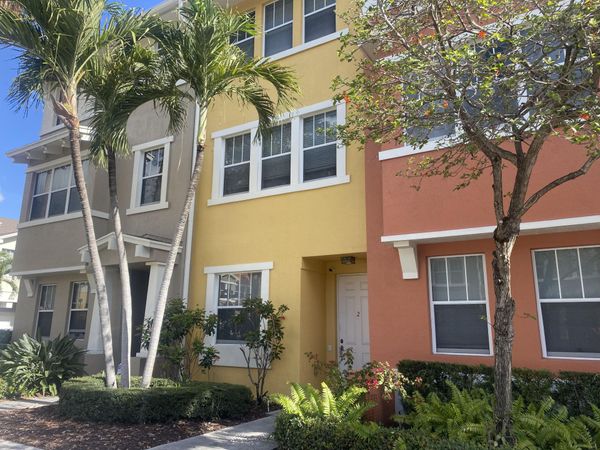 1740 San Benito Way, Unit 2, West Palm Beach, FL 33401