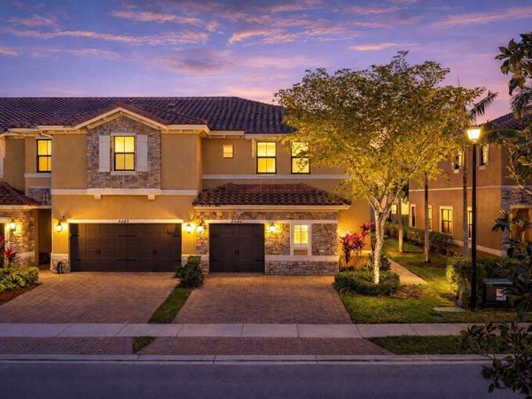 8440 Lakeview Trail, Parkland, FL 33076