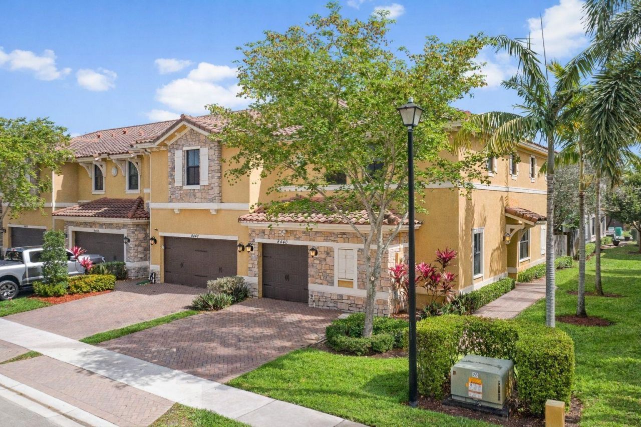 8440 Lakeview Trail, Parkland, FL 33076 Photo