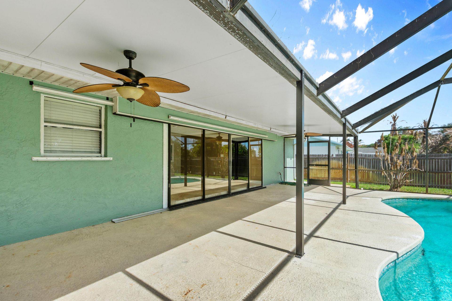 480 SE Evergreen Terrace, Port Saint Lucie, FL 34983 Photo