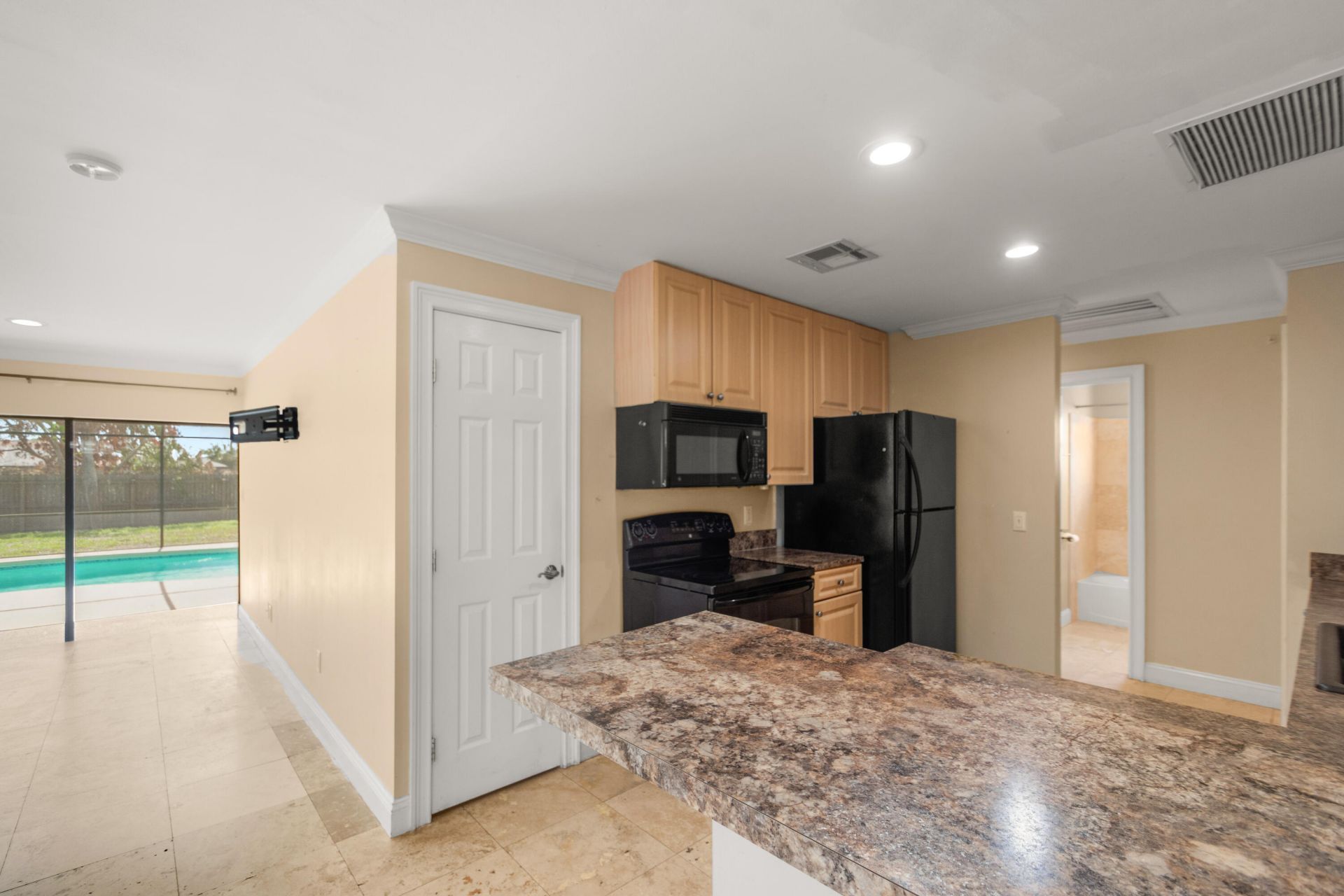 480 SE Evergreen Terrace, Port Saint Lucie, FL 34983 Photo