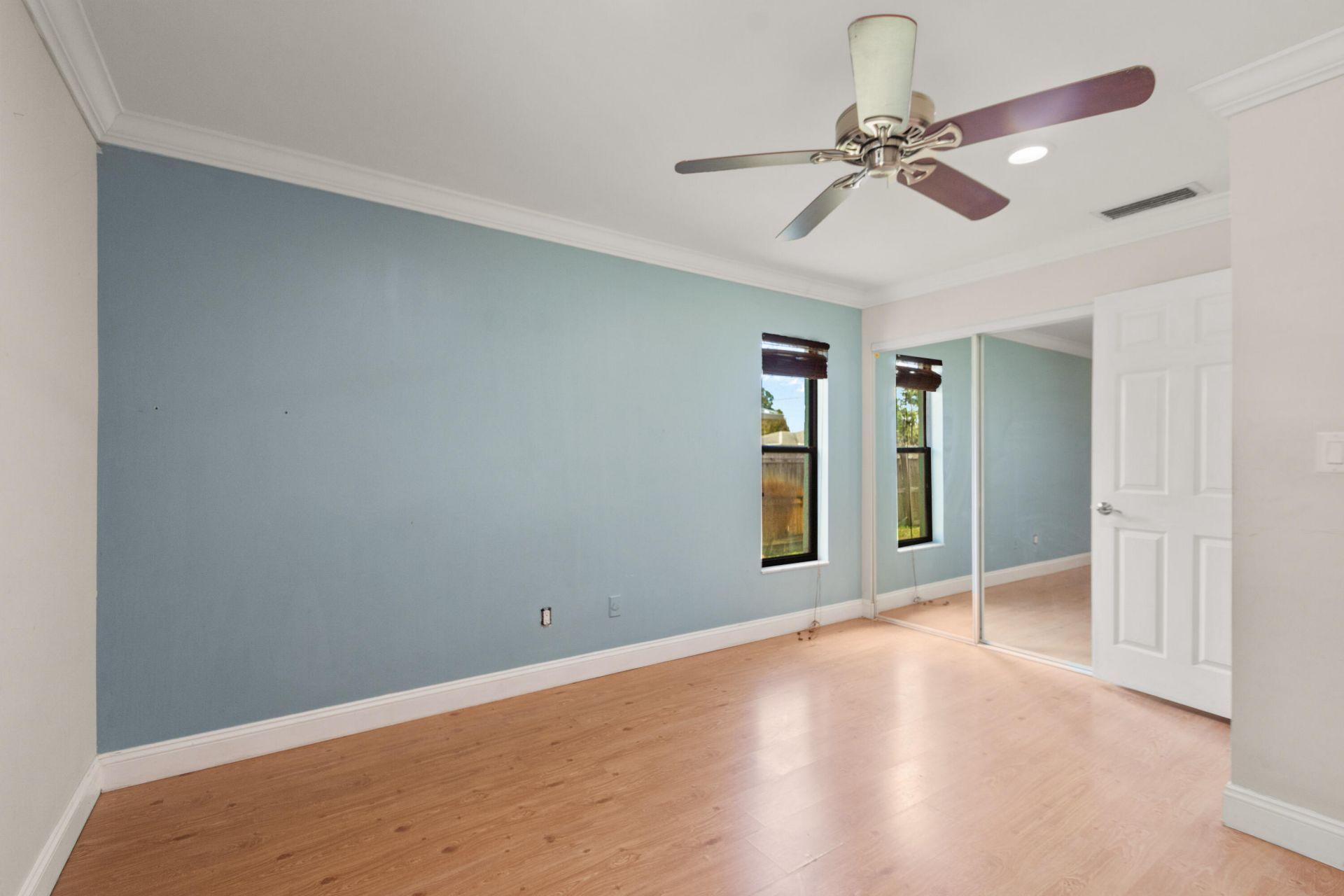 480 SE Evergreen Terrace, Port Saint Lucie, FL 34983 Photo