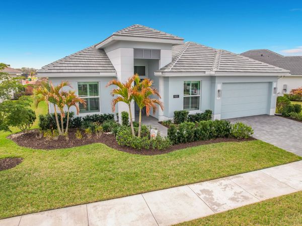 9155 SW Pinnacle Place, Port St. Lucie, FL 34987