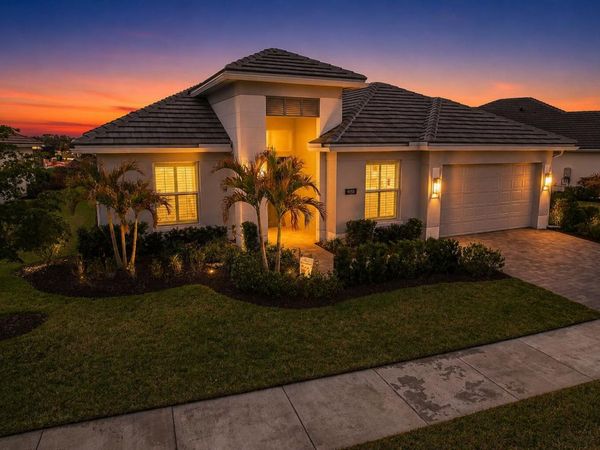 9155 SW Pinnacle Place, Port St. Lucie, FL 34987