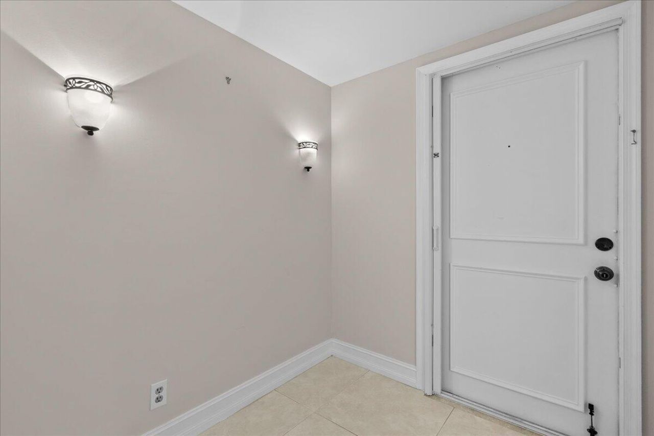 1251 SE Sugar Sands Boulevard, Unit 121, Riviera Beach, FL 33404 Photo